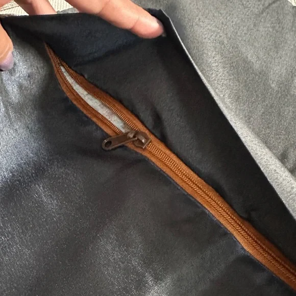 Handmade Decorative Pillow Covers – Made in Dubai 17X17 - Picture 4 of 5